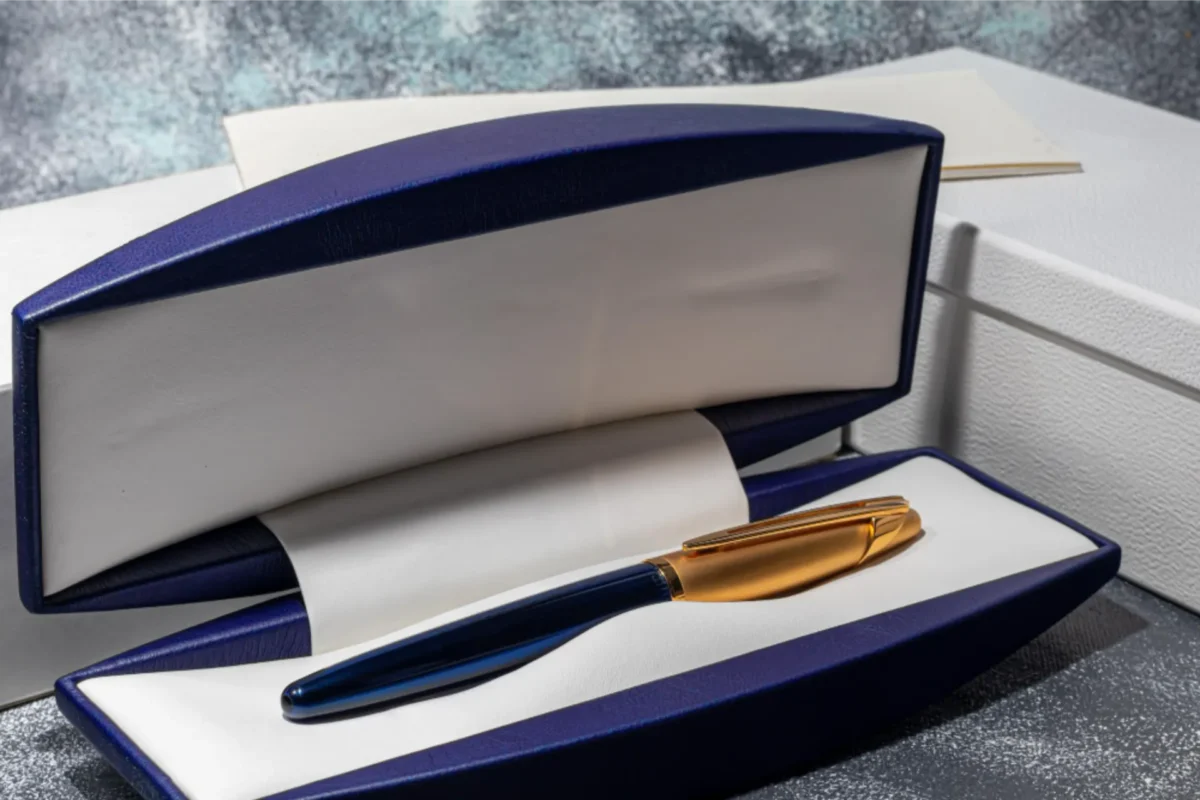 Pixuri metalice personalizate cu gravare laser - cadouri corporate premium pentru clienți VIP